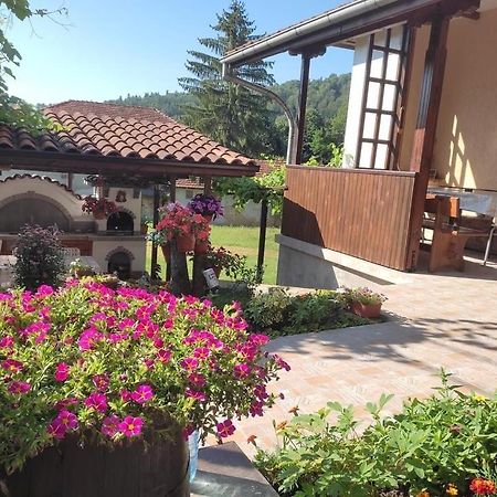 Къща Поколения Tryavna Exterior photo